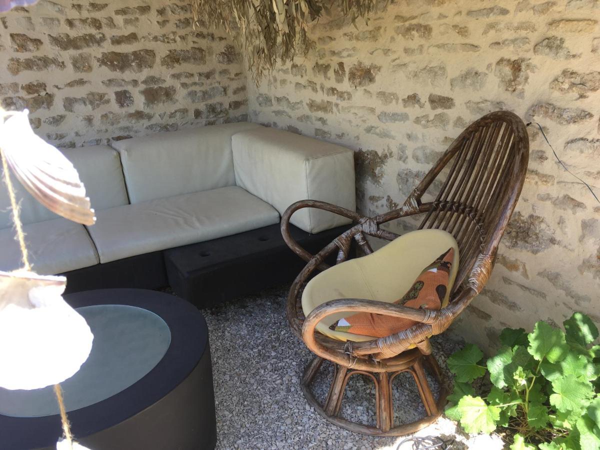 Au Cheval Bleu Bed & Breakfast Fontenay-près-Vézelay Exterior foto